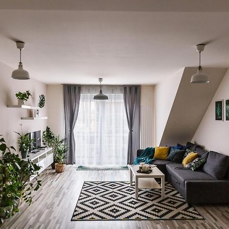Apartament W Centrum Ustrzyki Dolne Exterior foto
