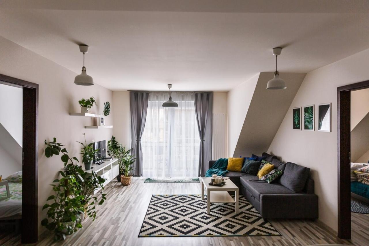 Apartament W Centrum Ustrzyki Dolne Exterior foto