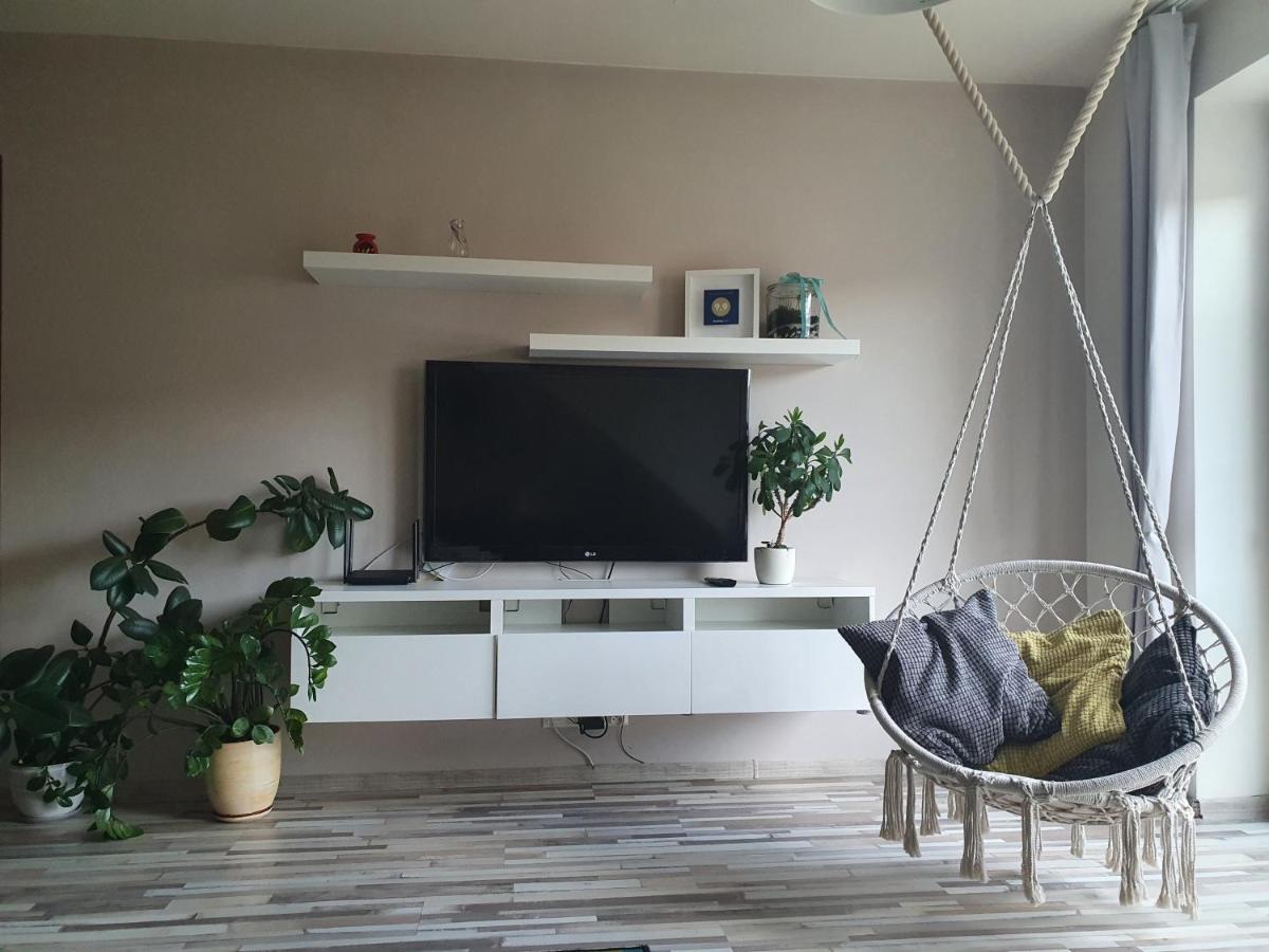 Apartament W Centrum Ustrzyki Dolne Exterior foto